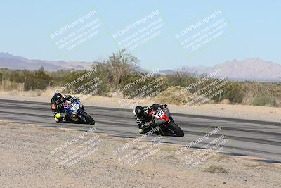 media/Dec-07-2025-CVMA (Sun) [[3e7d2de5dc]]/Race 4-Supersport Middleweight/